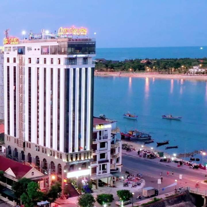 CKC Thien Duong Hotel Ðồng Hới Buitenkant foto