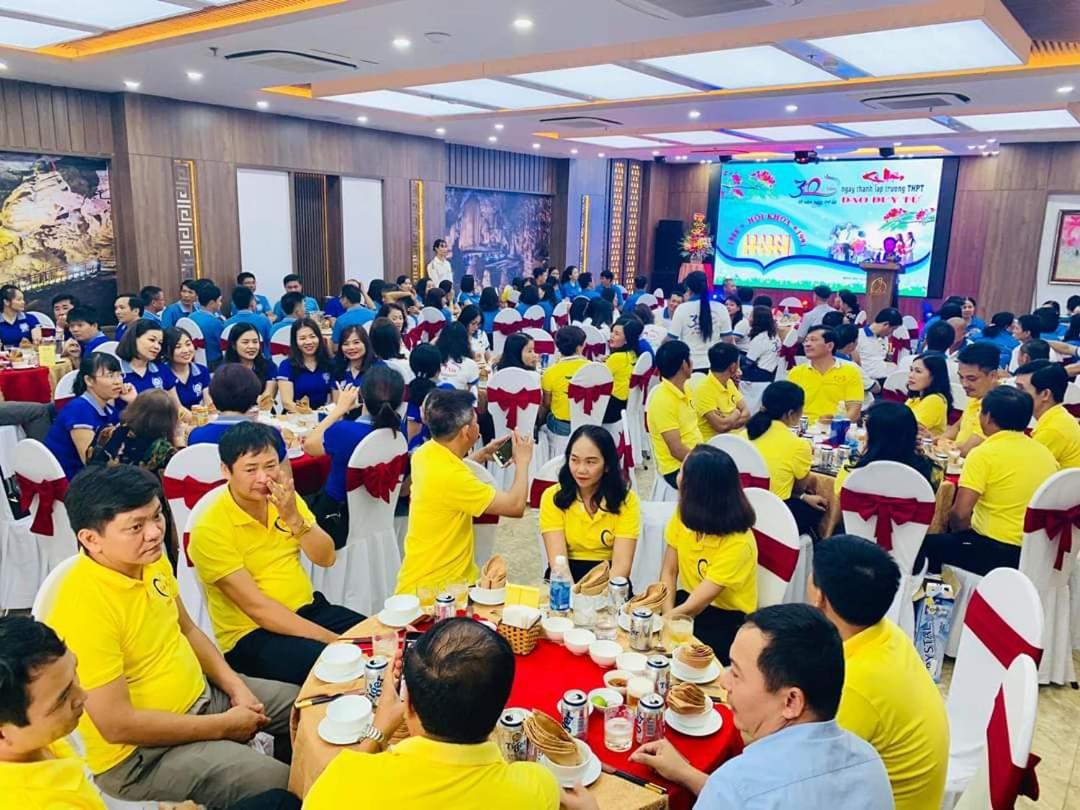CKC Thien Duong Hotel Ðồng Hới Buitenkant foto