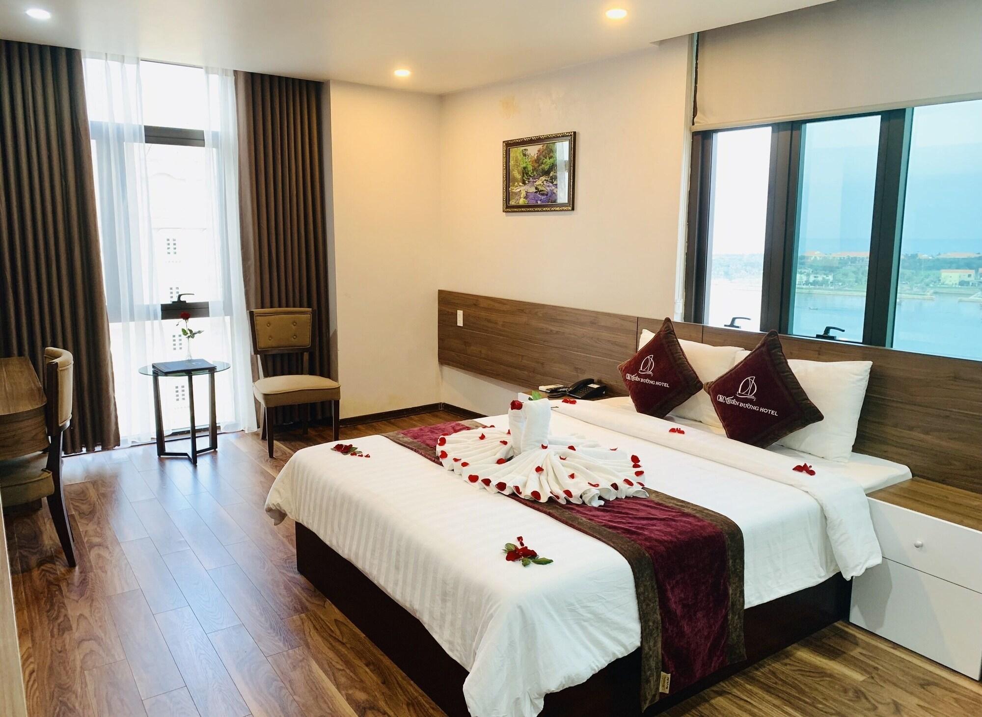 CKC Thien Duong Hotel Ðồng Hới Buitenkant foto